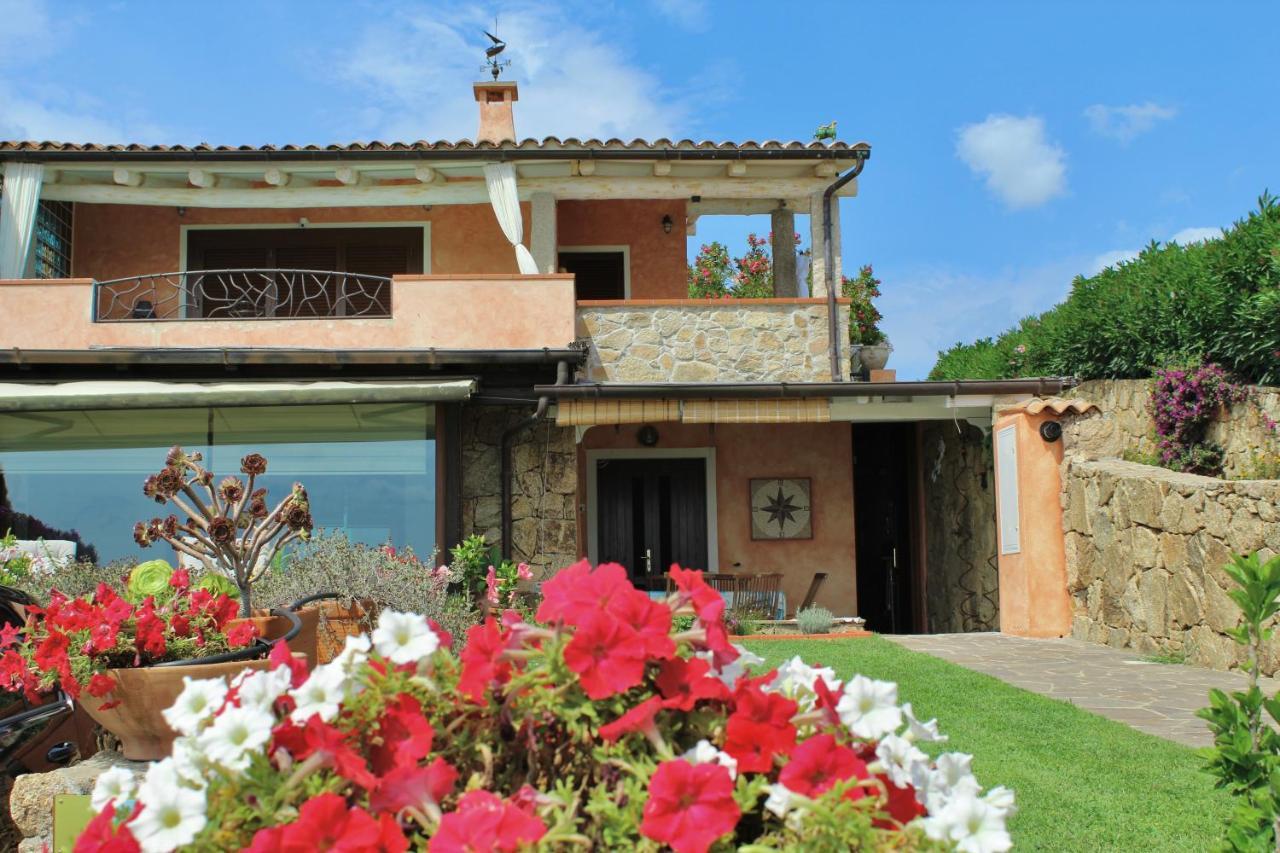 Claude&Kate'S Dream House Villa Porto San Paolo  Exterior photo